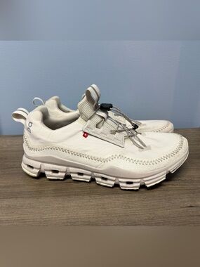 On Running Women's Cloud Style Performance Sneakers - White cloudaway size 9.5